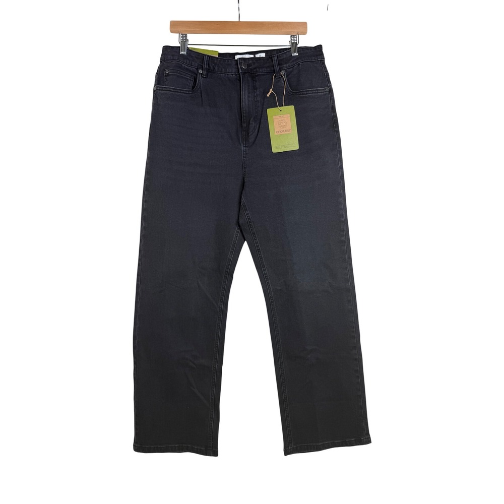 NWT Serra Women's Circulose Straight Leg Jeans size Medium Black Denim